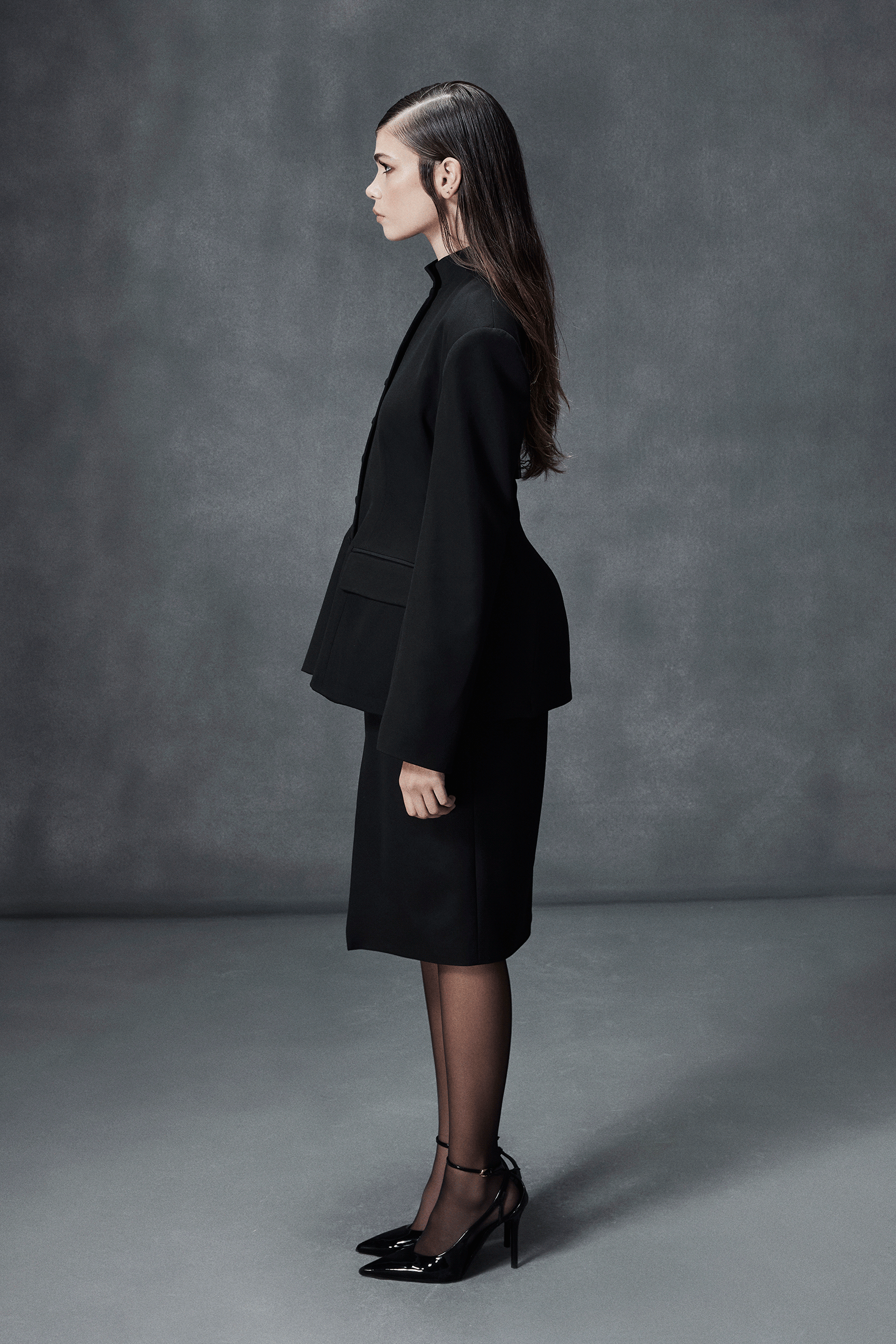 LINE SKIRT